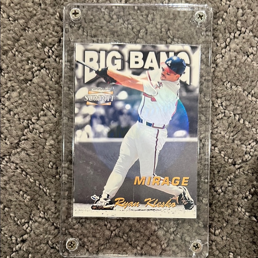 Ryan Klesko Atlanta Braves Holo Mirage Numbered Baseball Card 367/600 1996